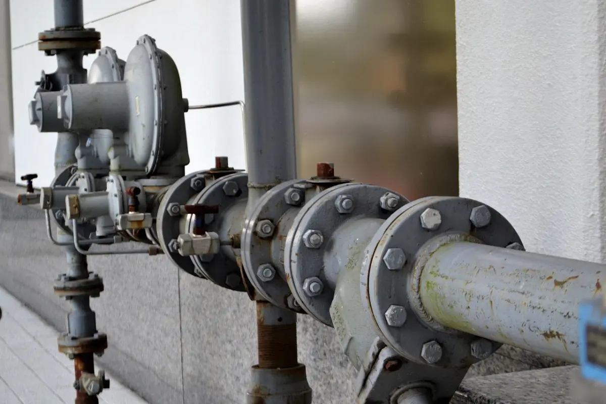 Warmtepomp plaatsing en geluid: zo voorkom je boze buren